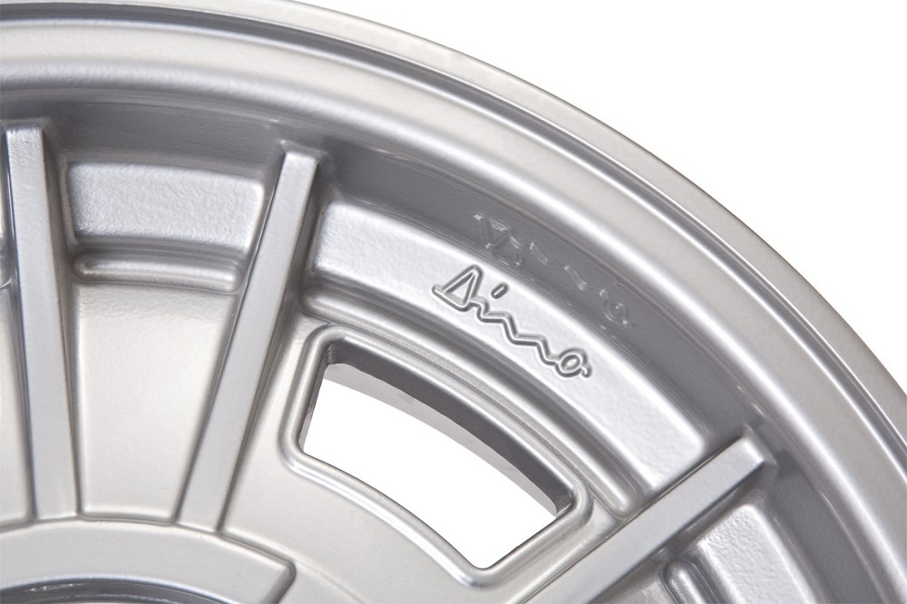 Bolt On Wheel with Dino Logo Ferrari Dino 246