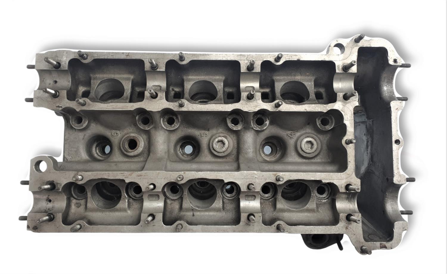 Cylinder Head 4-6 Used FIAT Dino 2000