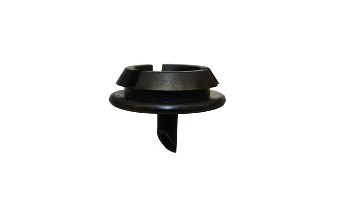 Wasserablaufstutzen Kofferraum Ferrari 308