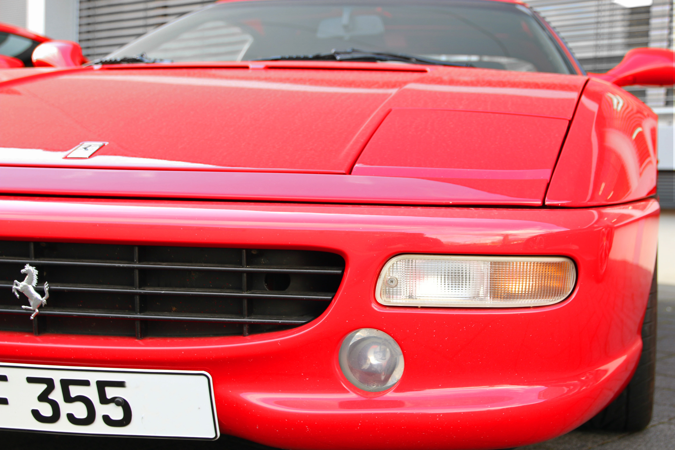 Ferrari F355
