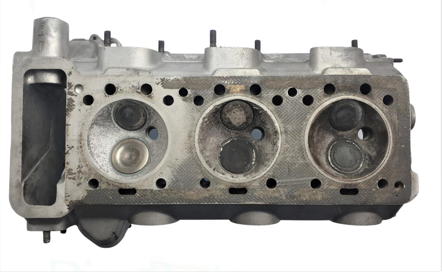 Cylinder Head 6-Cylinder Left Bench 4-6 Used